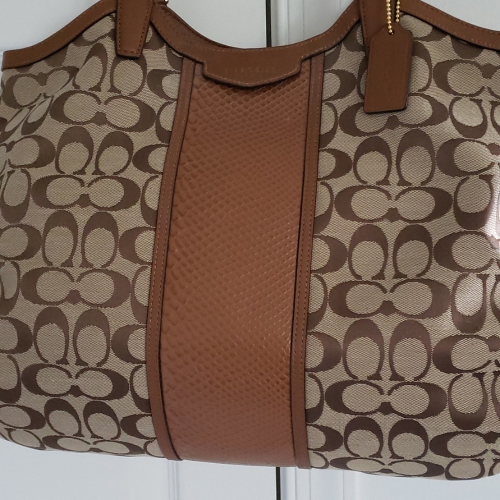 Coach handbag